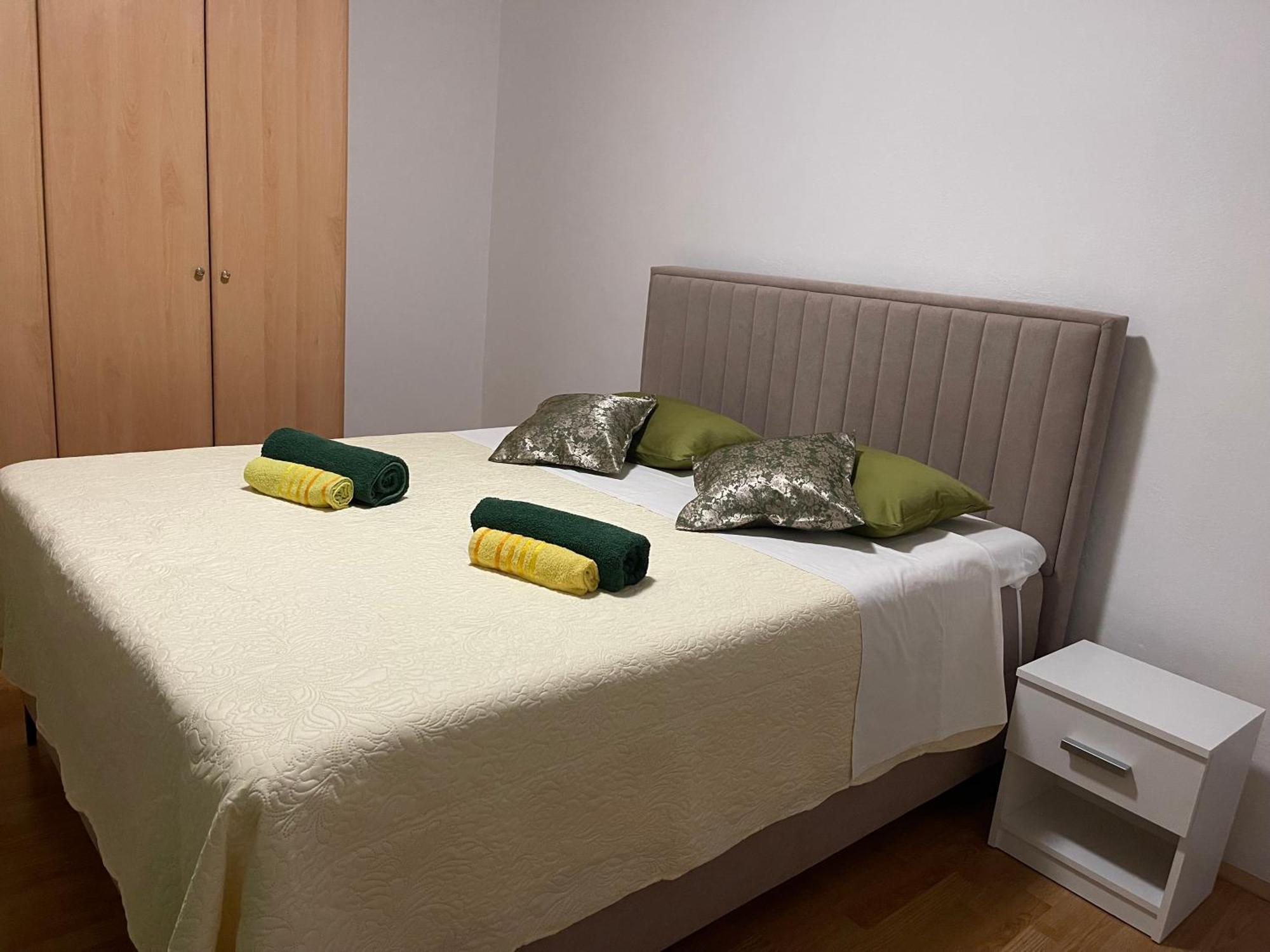 Apartments Angela Биоград на Мору Екстериор снимка