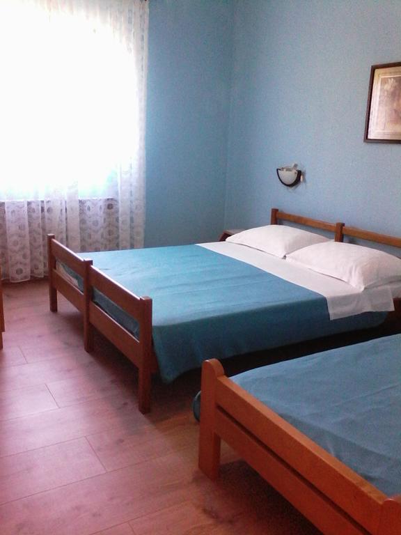 Apartments Angela Биоград на Мору Екстериор снимка