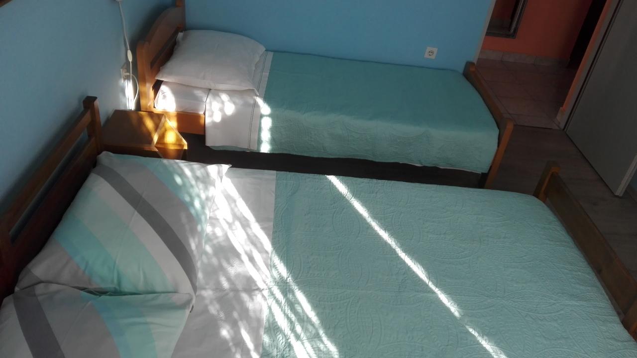 Apartments Angela Биоград на Мору Екстериор снимка